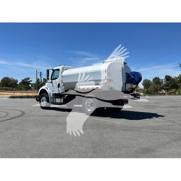 2016 Freightliner BUSINESS CLASS M2 106-41185273