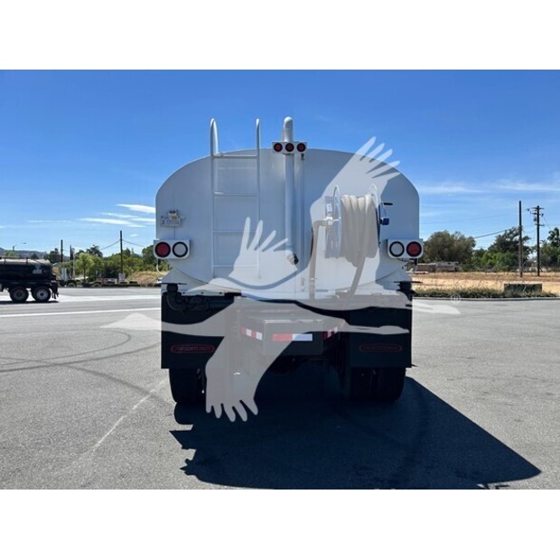 2016 Freightliner BUSINESS CLASS M2 106-41185274