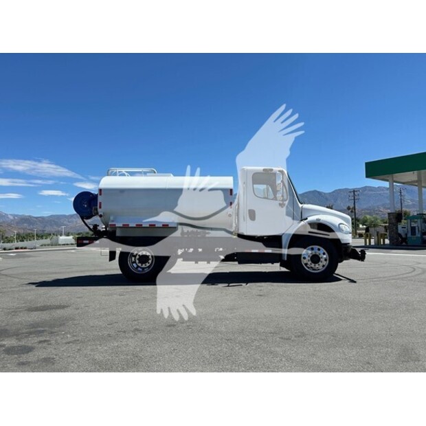 2016 Freightliner BUSINESS CLASS M2 106-41185276