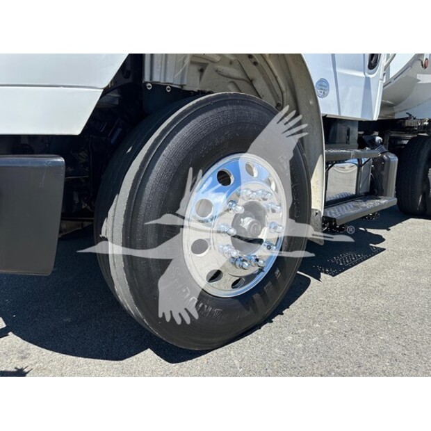 2016 Freightliner BUSINESS CLASS M2 106-41185280
