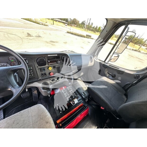 2016 فريتلاينر BUSINESS CLASS M2 106-41185298