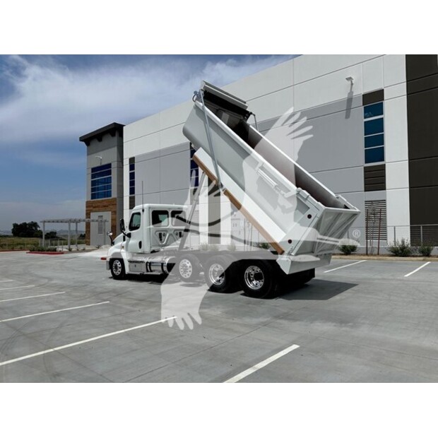 2016 فريتلاينر CASCADIA 125-41185330
