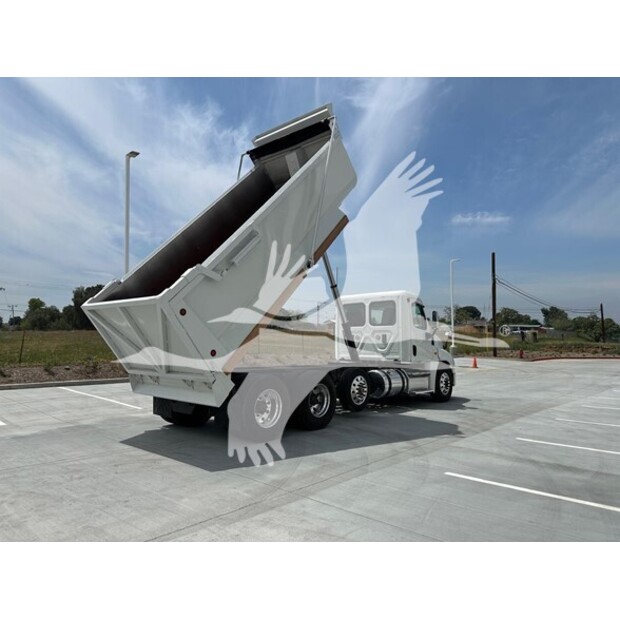 2016 فريتلاينر CASCADIA 125-41185331