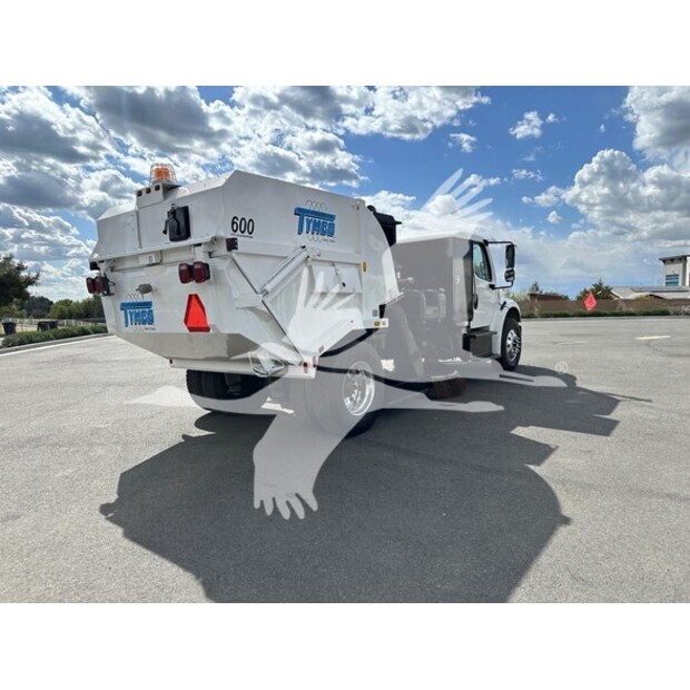 2015 Freightliner BUSINESS CLASS M2 106-41185343