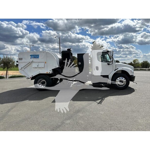 2015 Freightliner BUSINESS CLASS M2 106-41185344