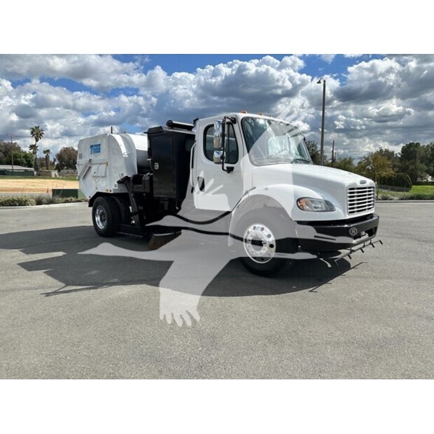 2015 Freightliner BUSINESS CLASS M2 106-41185345