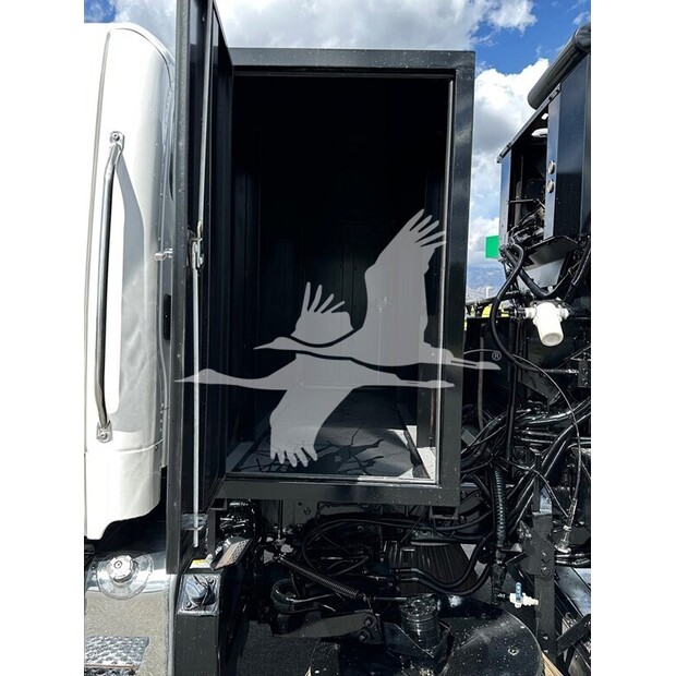 2015 Freightliner BUSINESS CLASS M2 106-41185347