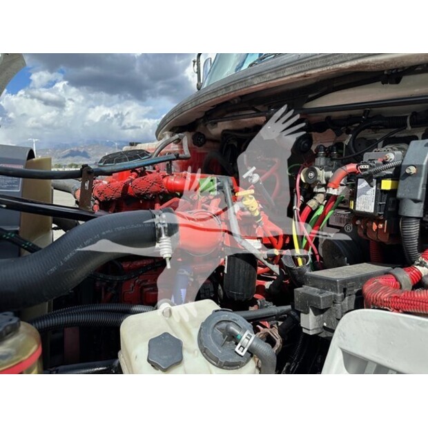 2015 Freightliner BUSINESS CLASS M2 106-41185356