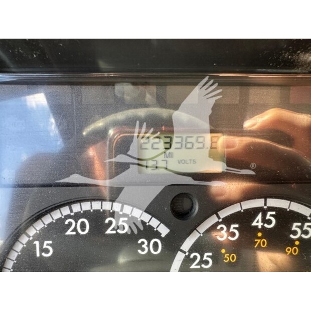 2015 Freightliner BUSINESS CLASS M2 106-41185361