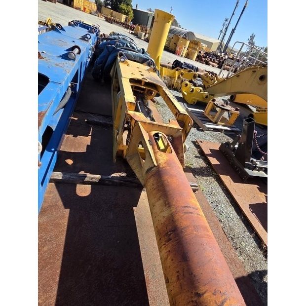 2011 يونتن HHK 7/9 SS-41197597