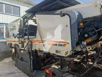 صورة ل قشاطات 2023 فيرتجين W205i