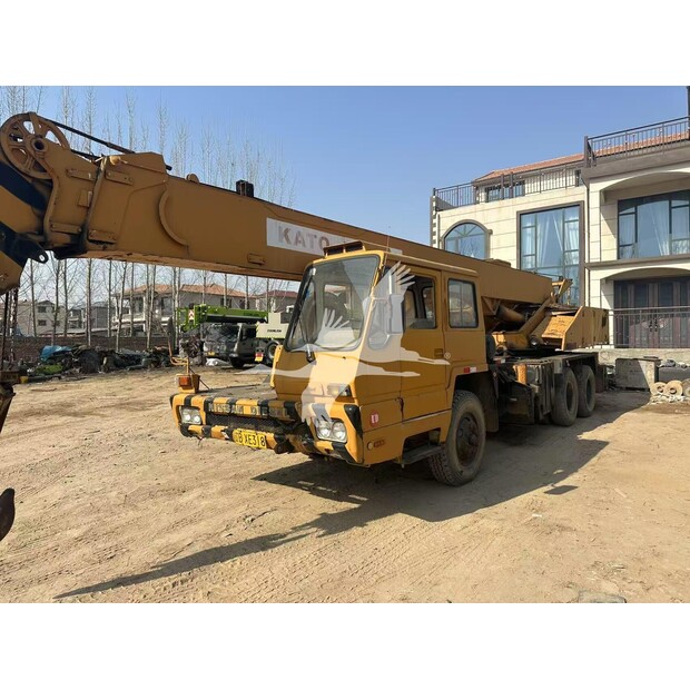 1986 كاتو NK200E-3-41206595