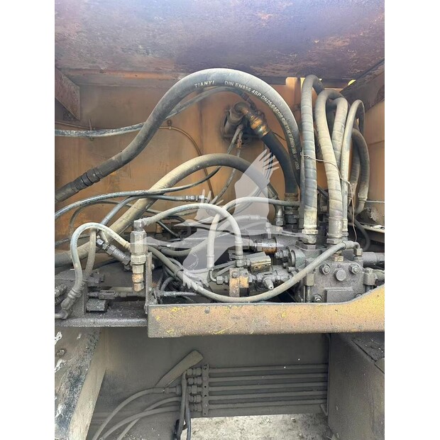1986 كاتو NK200E-3-41206604