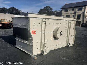 صورة ل كسارات وغرابيال 2003 Metso 14ft x 5ft 6in Three Deck Screenbox