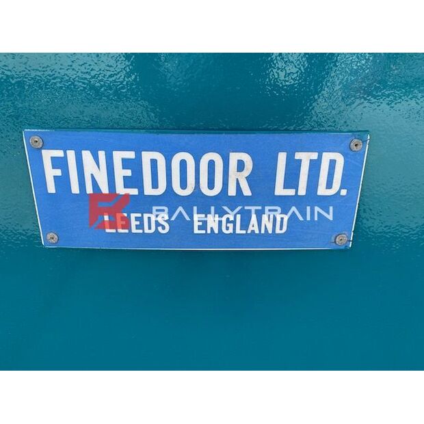 Finedoor 16ft x 5ft Triple Deck Screen-41215120