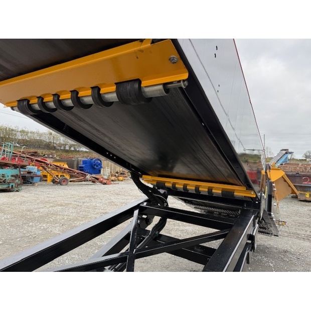 ROCO T65AGG Tracked Stacker-41215713