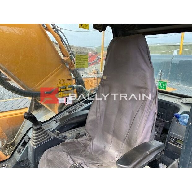 2016 Hyundai ROBEX 330LC-9A-41216395