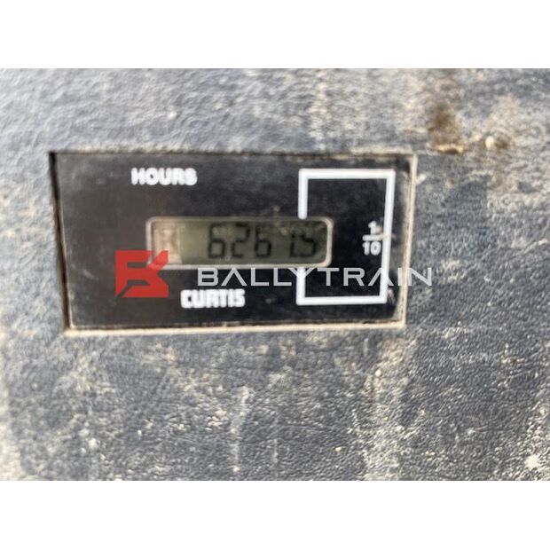 2016 Hyundai ROBEX 330LC-9A-41216403