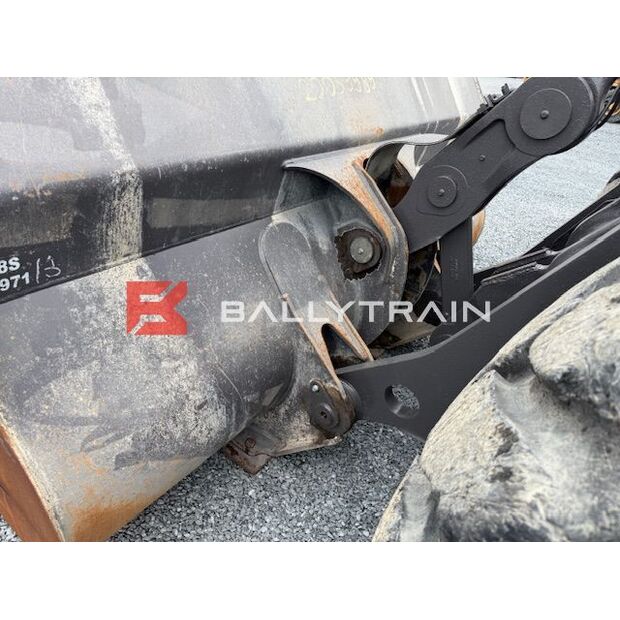 2017 Volvo L180H-41216476