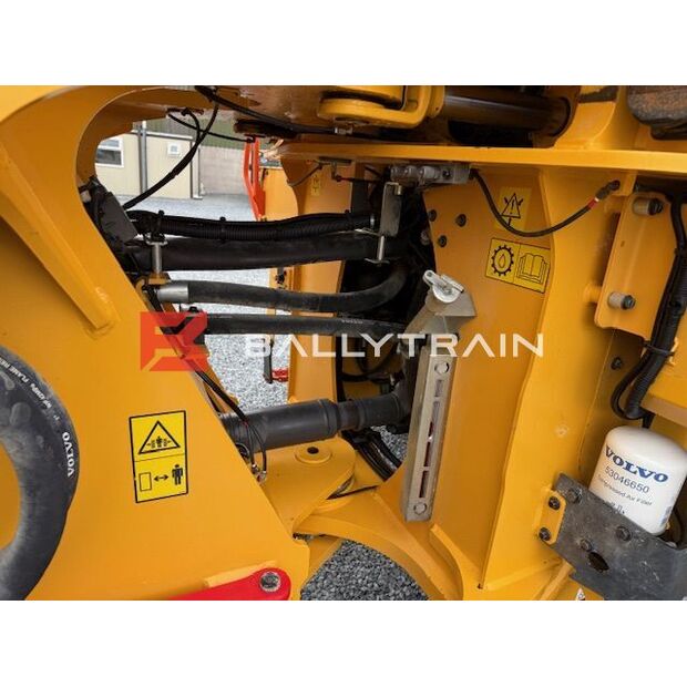 2017 Volvo L180H-41216493