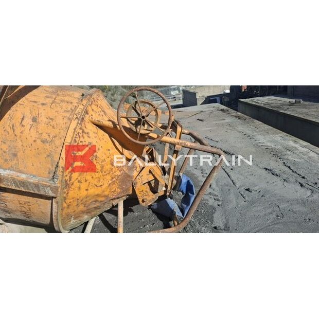 2005 Eichinger Concrete Pouring Skip-41220321