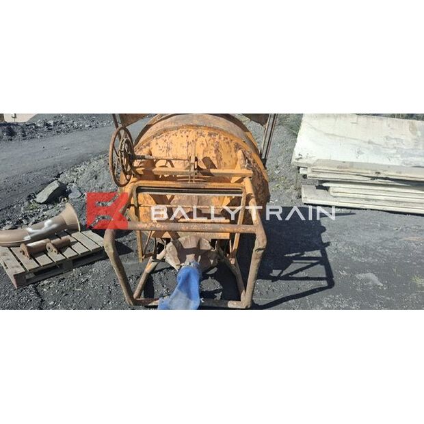 2005 Eichinger Concrete Pouring Skip-41220327