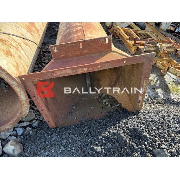 Stacks to Suit Tar Plant-41220438