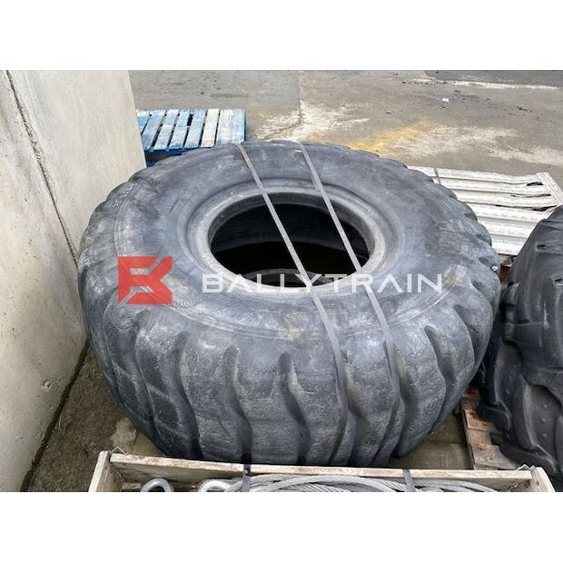 Dunlop 30 x 25 Earthmover Tyre-41221403