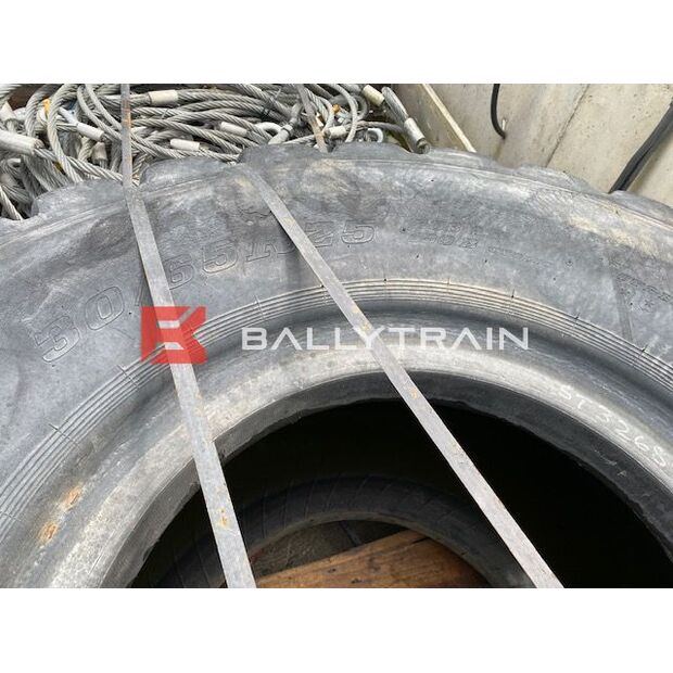 Dunlop 30 x 25 Earthmover Tyre-41221406
