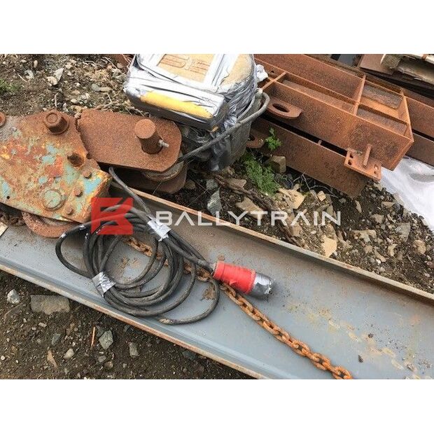 Pulley Block and Beam-41221683