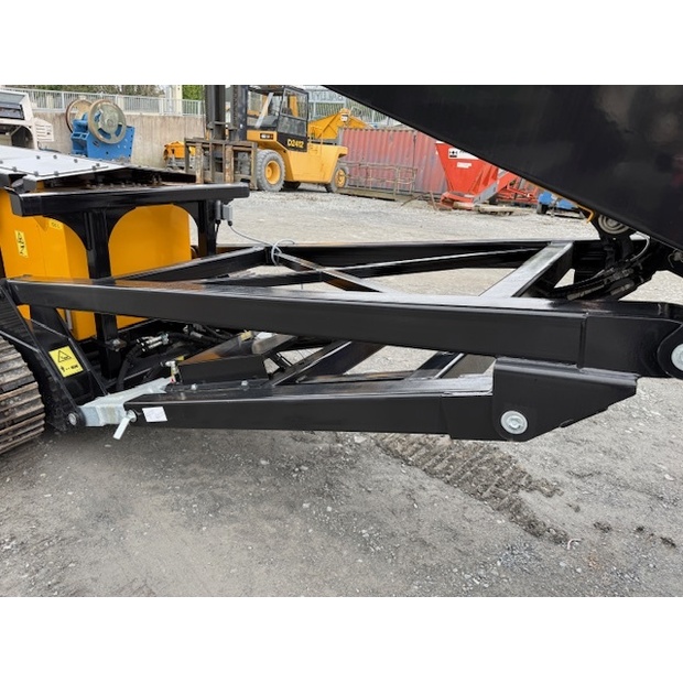 ROCO T65AGG Tracked Stacker-41221762