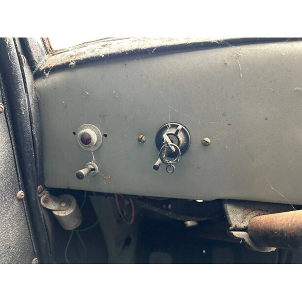 1950 Fordson E83W 10CWT-41223279