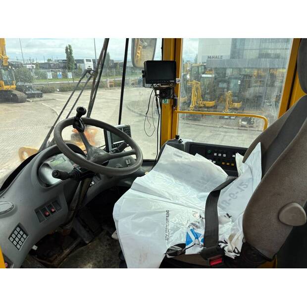 2006 Volvo L110E-41229302
