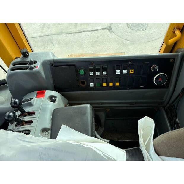 2006 Volvo L110E-41229306