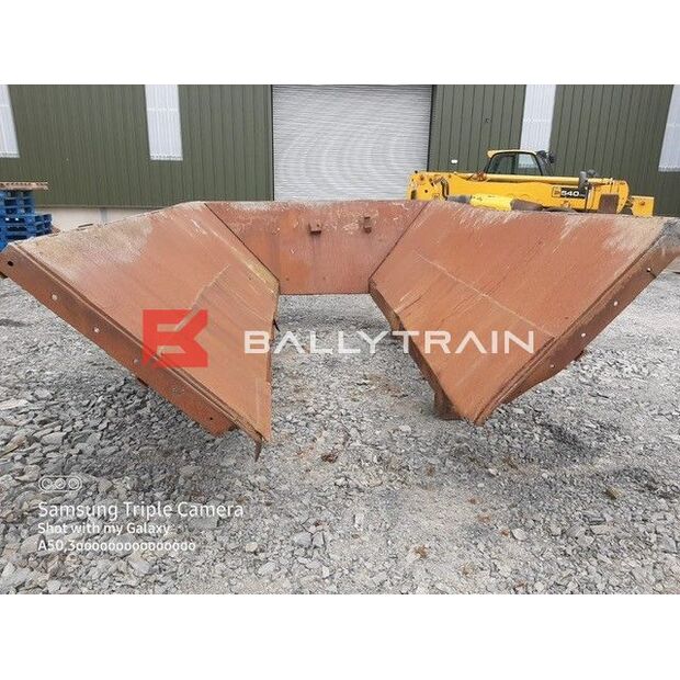 Crusher Hopper-41231806