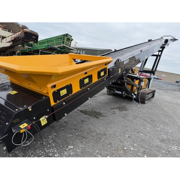 ROCO T65AGG Tracked Stacker-41234761