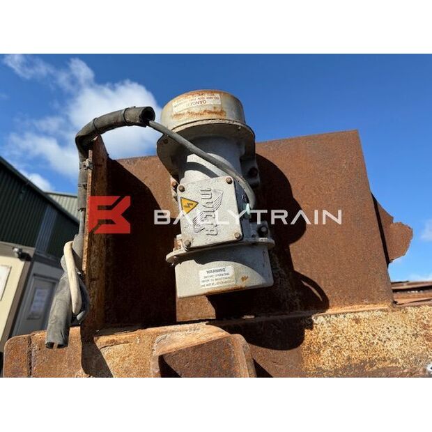 Mobile Feeder Conveyor-41235089