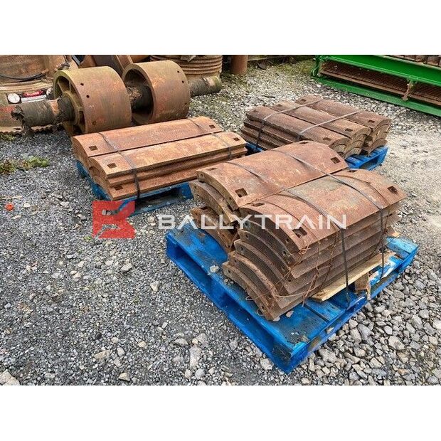Sheepbridge Roll Crusher Wear Parts-41241075