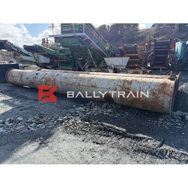 Stacks to Suit Tar Plant-41242072