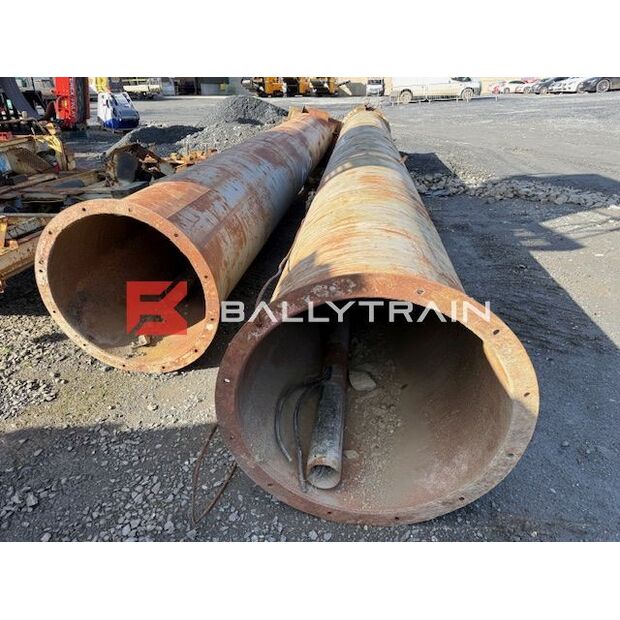 Stacks to Suit Tar Plant-41242076