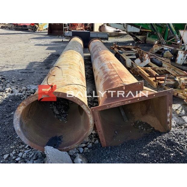 Stacks to Suit Tar Plant-41242079