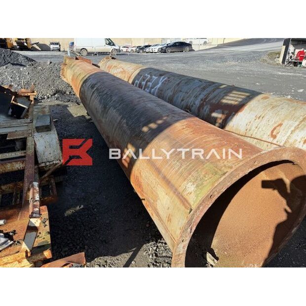 Stacks to Suit Tar Plant-41242090
