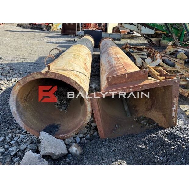 Stacks to Suit Tar Plant-41242094