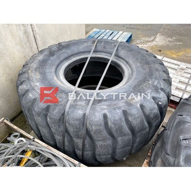 Dunlop 30 x 25 Earthmover Tyre-41243330
