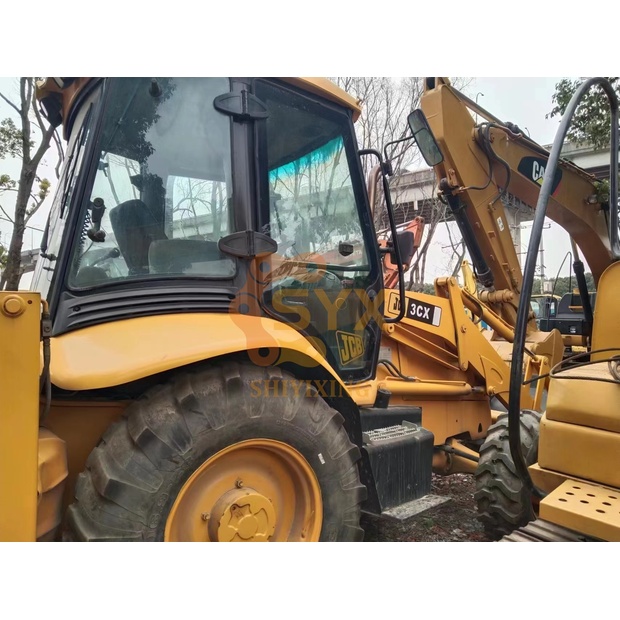 2021 JCB 3CX-41245652