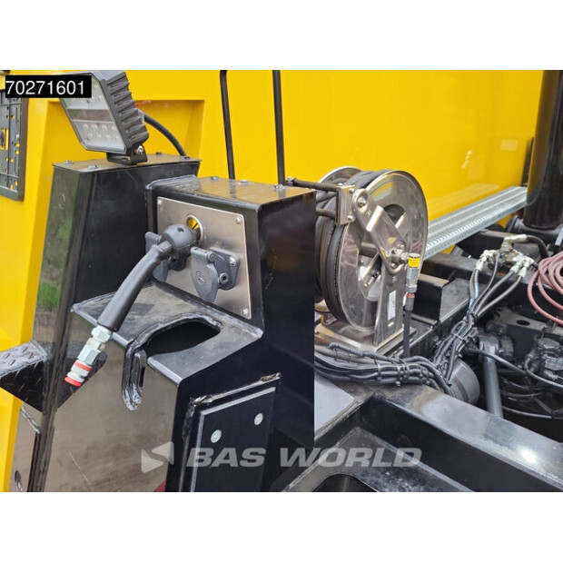 2025 Mercedes-Benz Arocs 4158-41247671