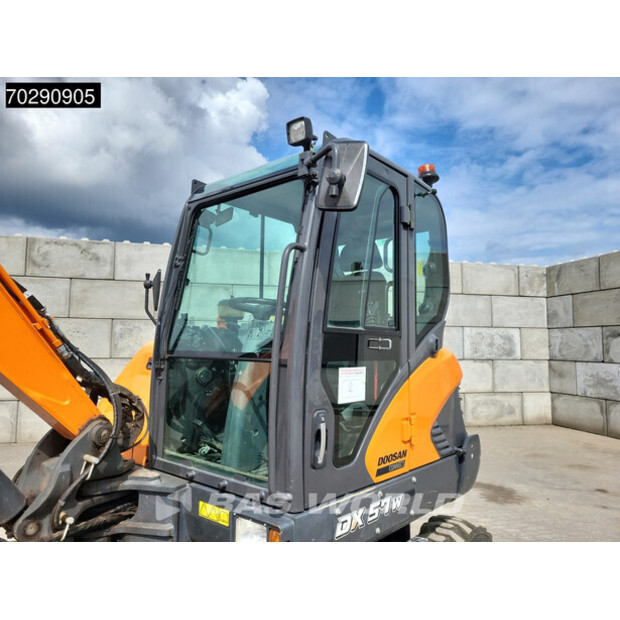 2021 دووسان DX57W-7-41248019