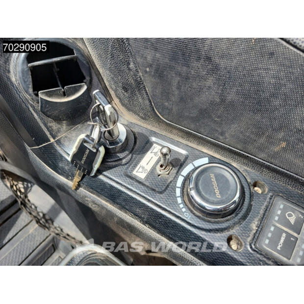 2021 دووسان DX57W-7-41248053