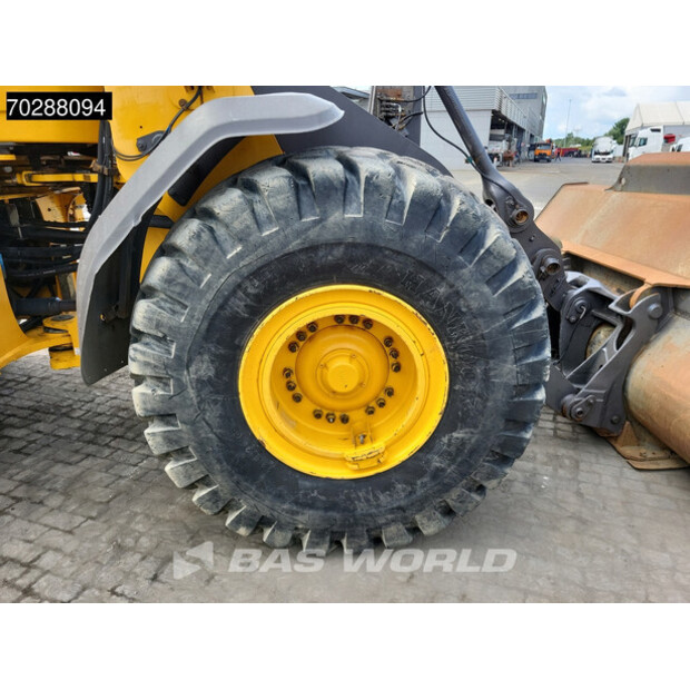 2015 Volvo L120H-41248100
