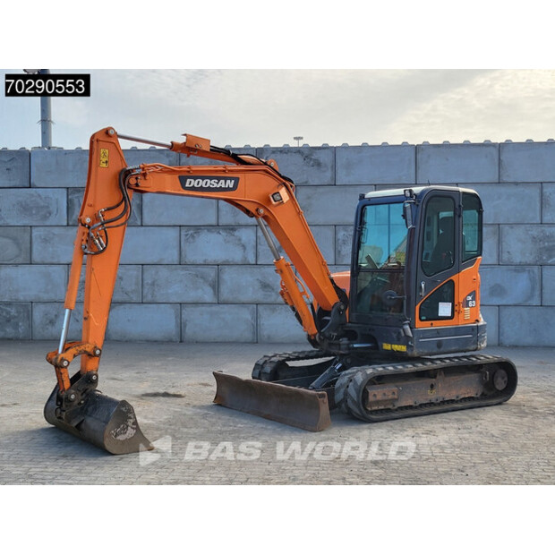 2021 Doosan DX63-3-41248219